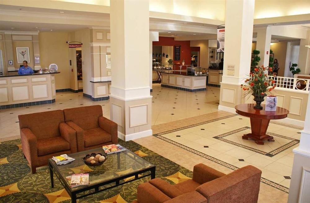 Hotel Hilton Garden Airport
