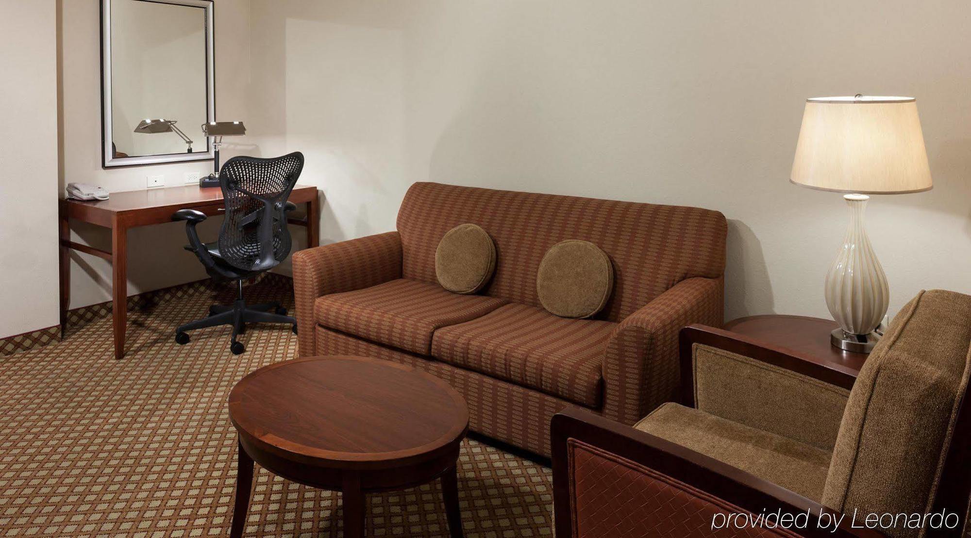 Hotel Hilton Garden Airport 3*